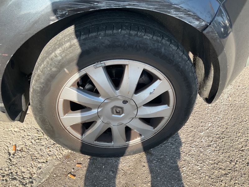Renault Scenic 1.5 dCi Dynamique — zdjęcie 13
