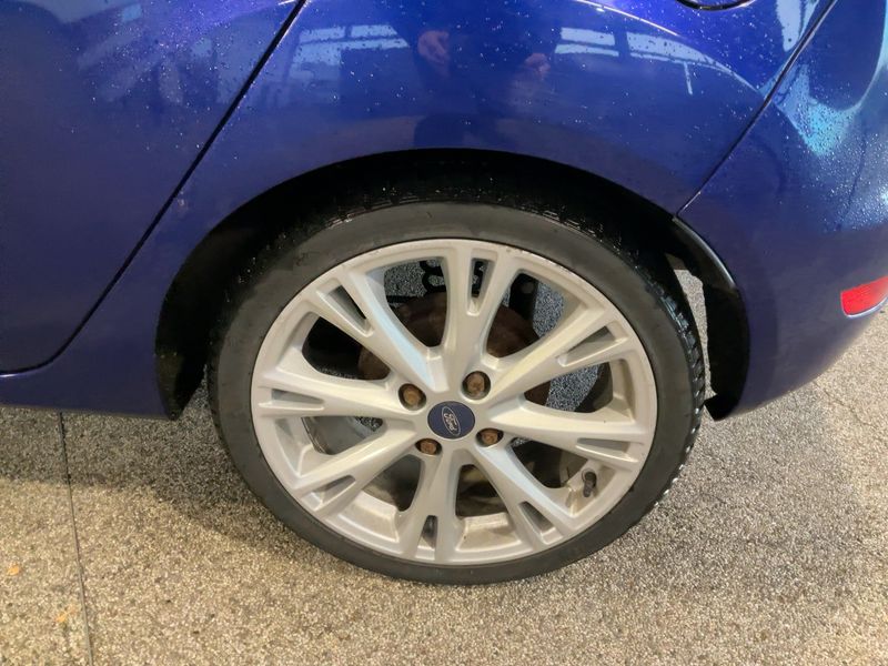 Ford Fiesta 1.0 EcoBoost Individual — zdjęcie 17