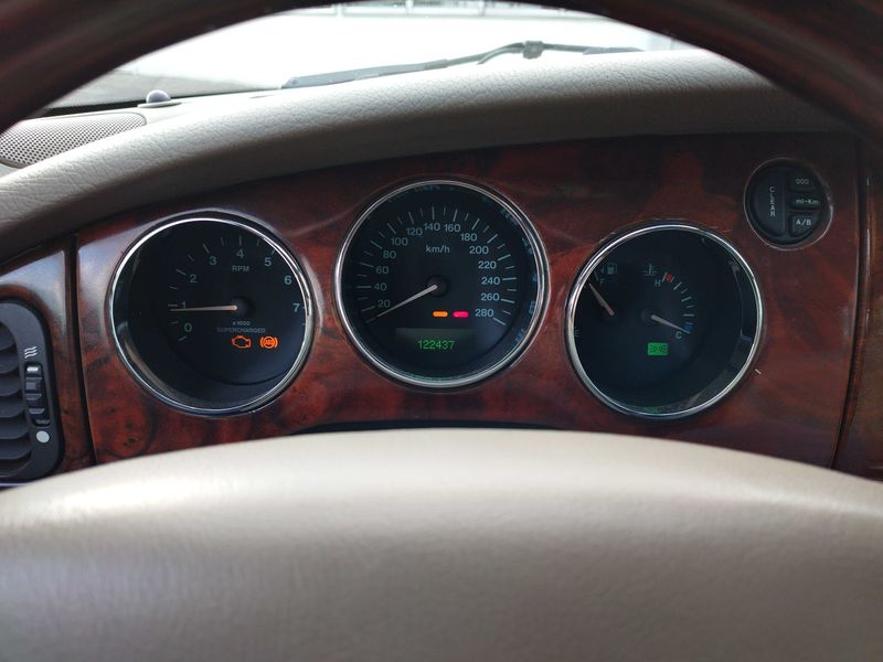 Jaguar XK8 4.0 V8 — zdjęcie 12