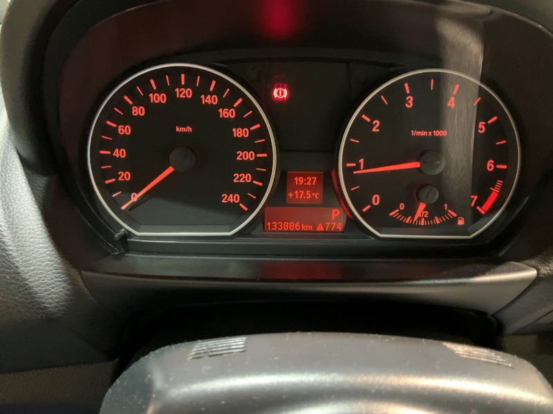 BMW 1er 118i — zdjęcie 13