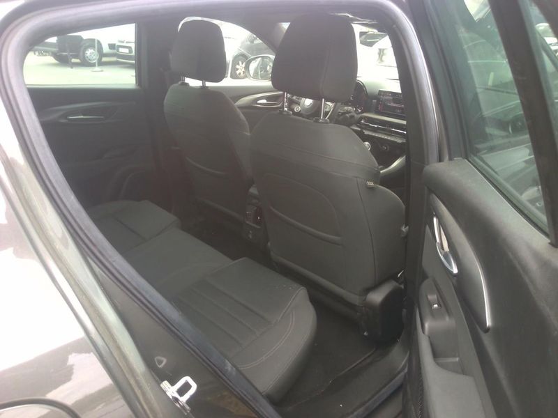 Alfa Romeo Tonale 1.3 Plug-in Hybrid Ti AWD — zdjęcie 8