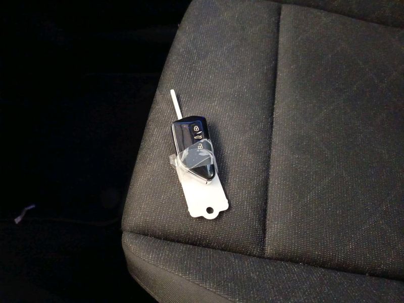 Volkswagen Golf VIII 1.0 eTSI Life Plus — zdjęcie 15