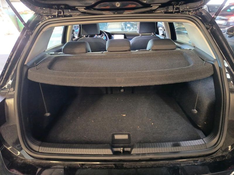 Volkswagen Golf VIII 1.0 eTSI Life Plus — zdjęcie 7