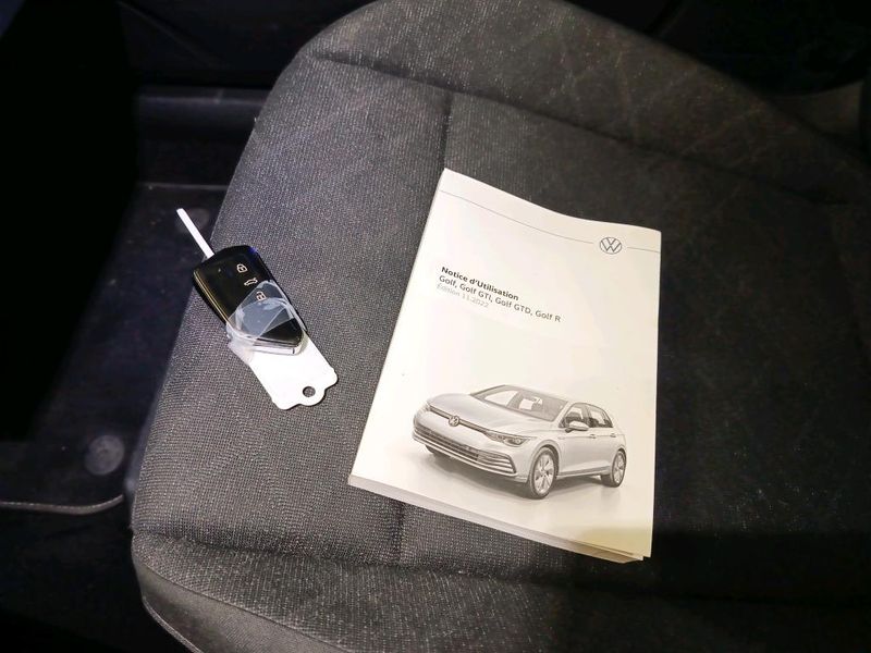 Volkswagen Golf VIII 1.0 eTSI Life Plus — zdjęcie 9