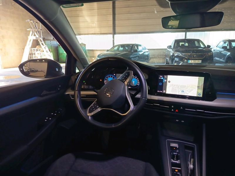 Volkswagen Golf VIII 1.0 eTSI Life Plus — zdjęcie 5