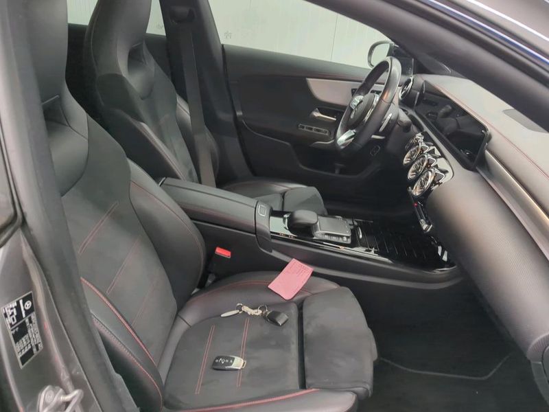Mercedes-Benz CLA-Klasse CLA 180 Shooting Brake AMG Line — zdjęcie 5