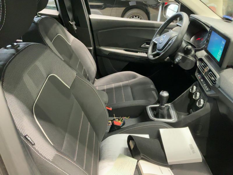 Dacia Jogger 1.0 TCe LPG Extreme+ — zdjęcie 11
