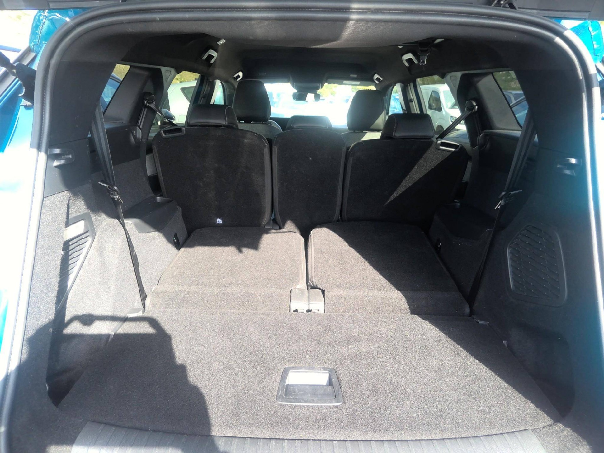 Peugeot 5008 1.2 Mild-Hybrid Allure — zdjęcie 3