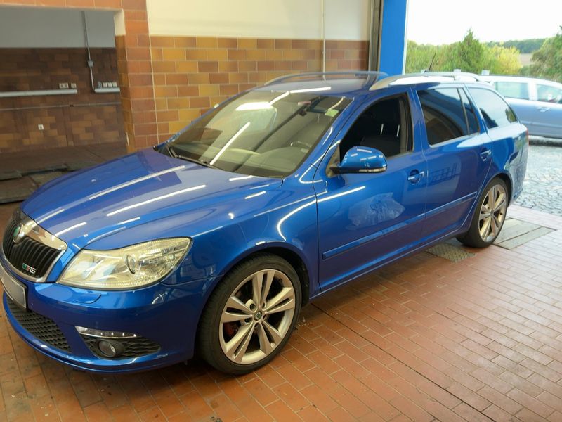 Skoda Octavia 2.0 TDI RS — zdjęcie 1