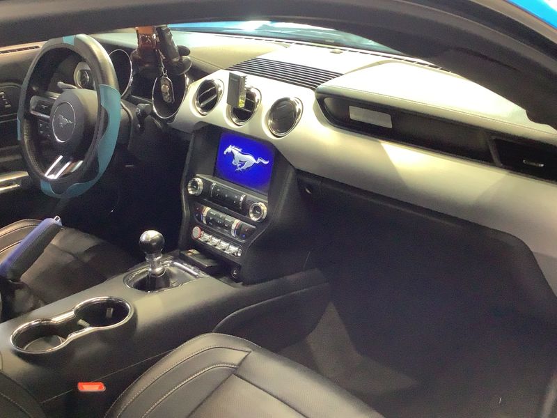 Ford Mustang 5.0 Ti-VCT V8 GT Fastback — zdjęcie 12