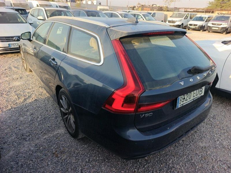 Volvo V90 2.0 D4 BUSINESS PLUS — zdjęcie 3