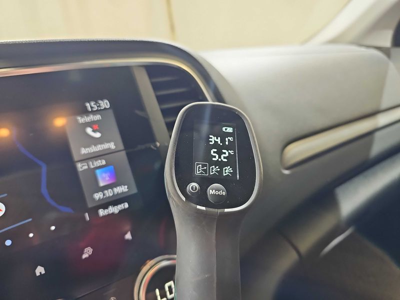 Renault Megane 1.5 BLUE dCi Techno — zdjęcie 18