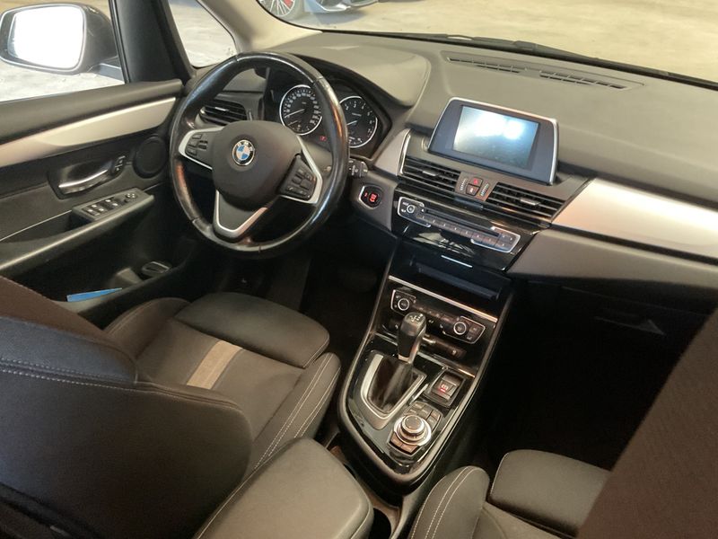 BMW 2er 218i Active Tourer Advantage — zdjęcie 12