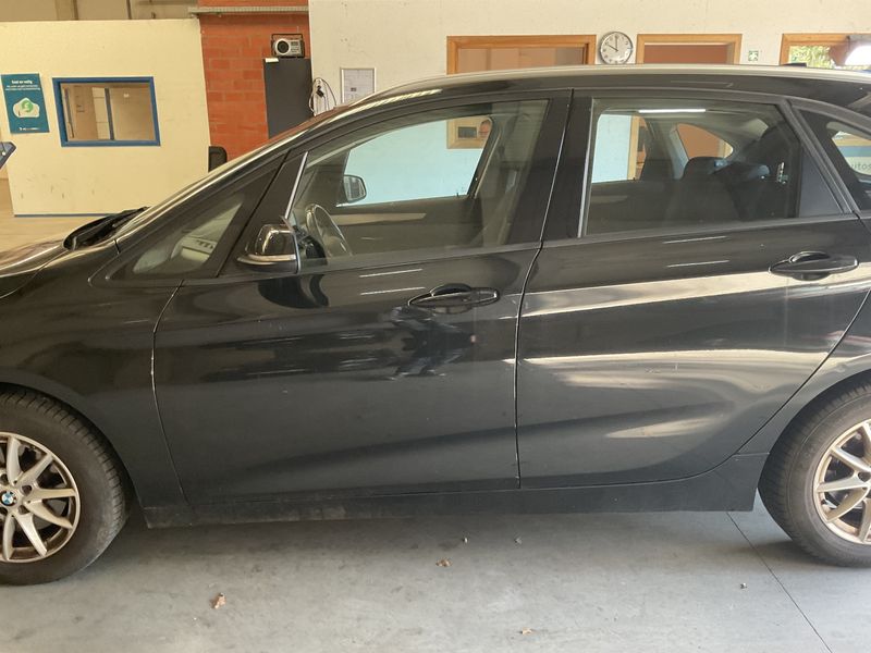 BMW 2er 218i Active Tourer Advantage — zdjęcie 4