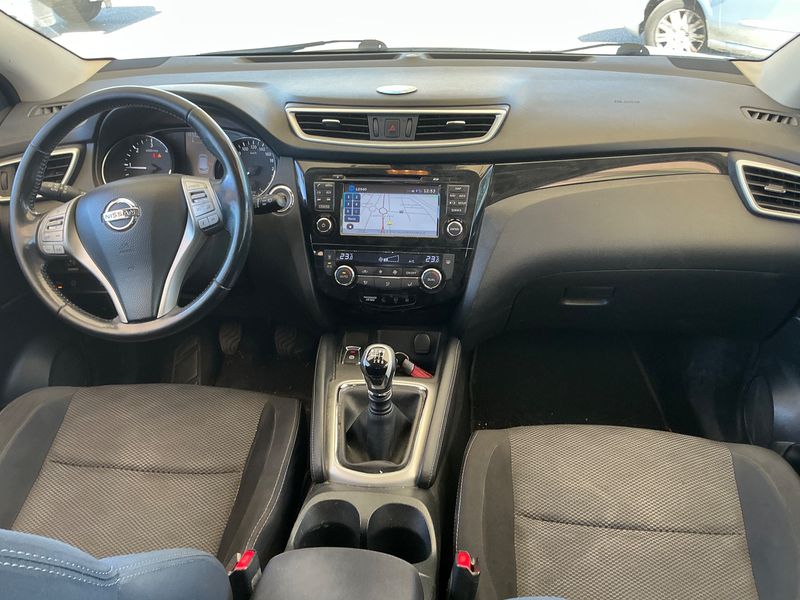 Nissan Qashqai 1.5 Turbodiesel N-Connecta — zdjęcie 12