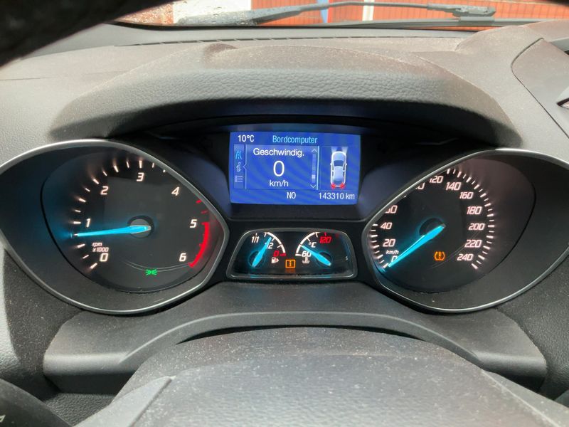 Ford Kuga 2.0 TDCi Titanium — zdjęcie 13