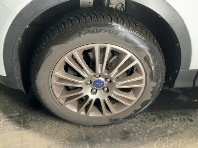 Ford Kuga 2.0 TDCi Titanium — zdjęcie 16