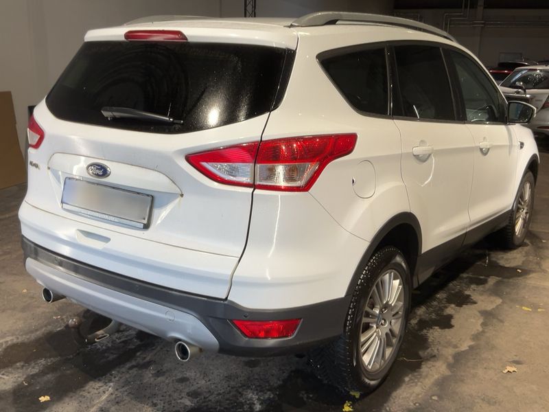 Ford Kuga 2.0 TDCi Titanium — zdjęcie 6