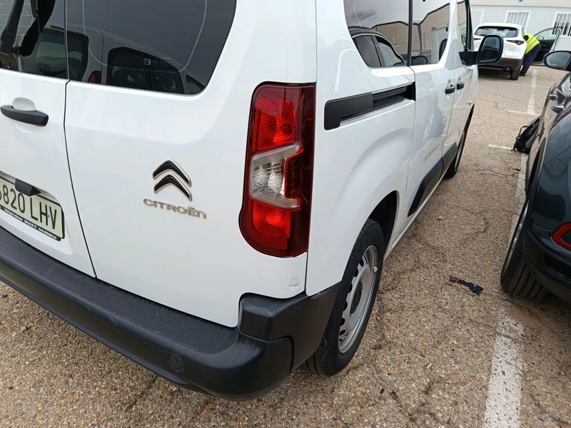 Citroen Berlingo 1.5 Blue-HDi Live M — zdjęcie 20