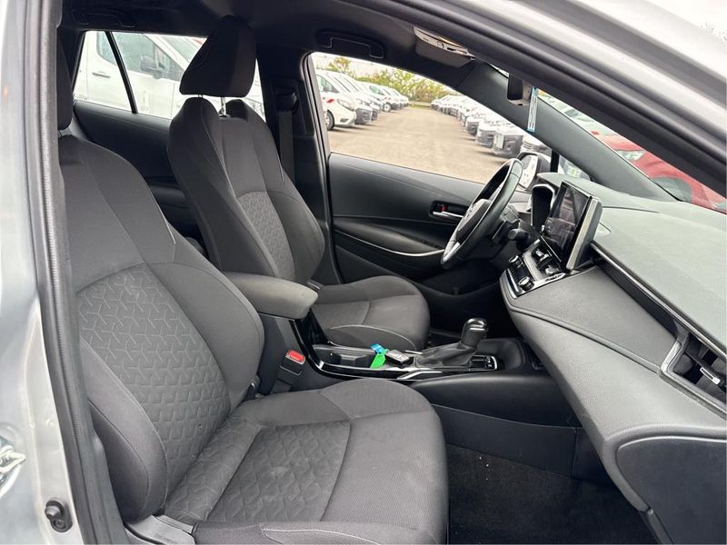 Toyota Corolla 2.0 Hybrid Dynamic Business — zdjęcie 6