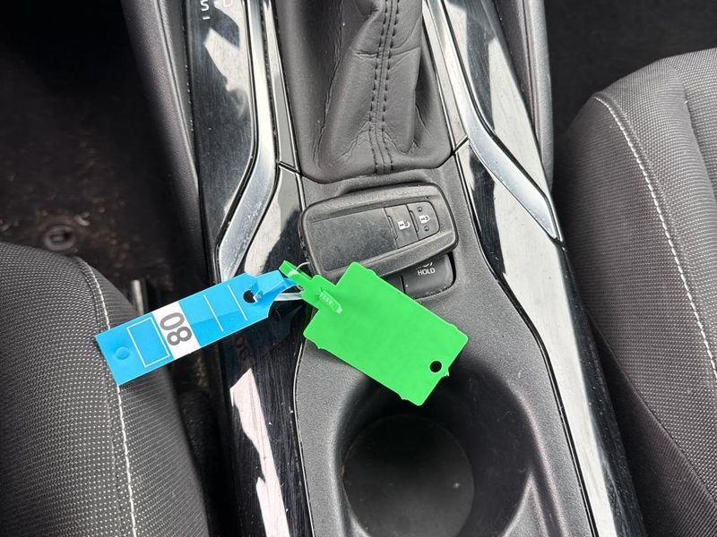 Toyota Corolla 2.0 Hybrid Dynamic Business — zdjęcie 16