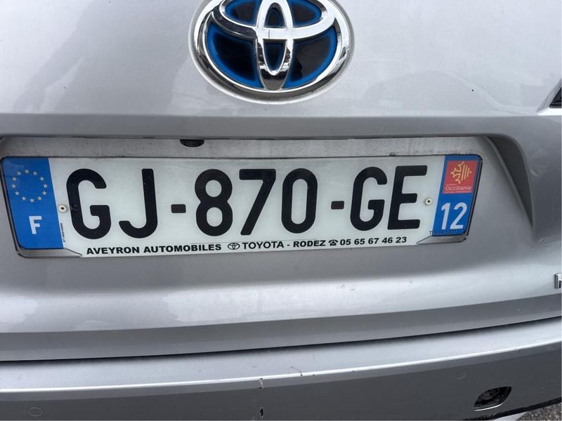 Toyota Corolla 2.0 Hybrid Dynamic Business — zdjęcie 14
