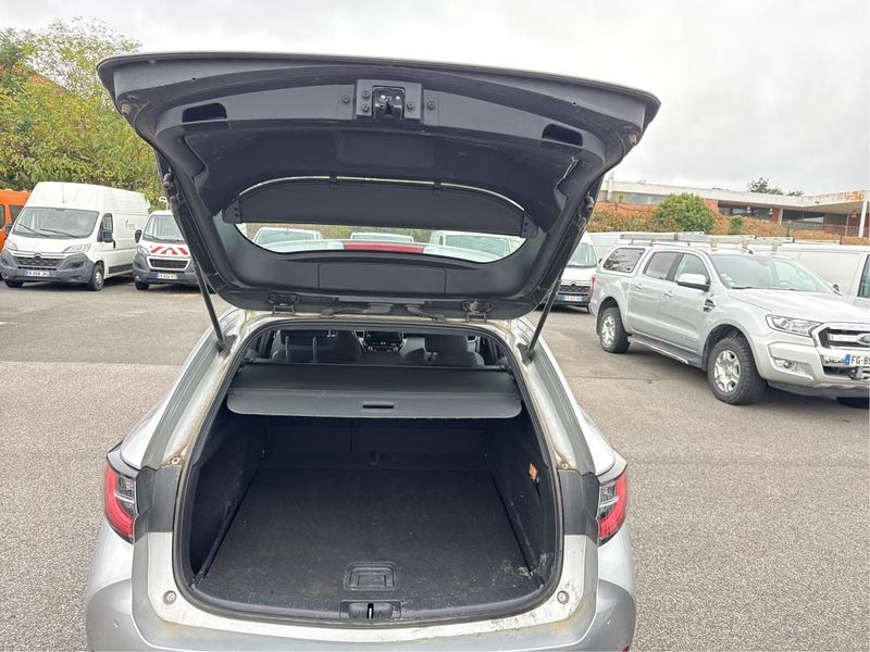 Toyota Corolla 2.0 Hybrid Dynamic Business — zdjęcie 7