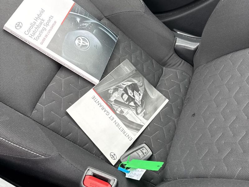Toyota Corolla 2.0 Hybrid Dynamic Business — zdjęcie 15
