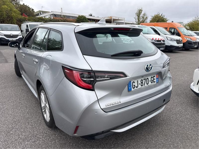 Toyota Corolla 2.0 Hybrid Dynamic Business — zdjęcie 3