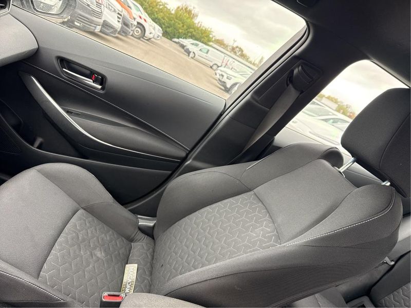 Toyota Corolla 2.0 Hybrid Dynamic Business — zdjęcie 18