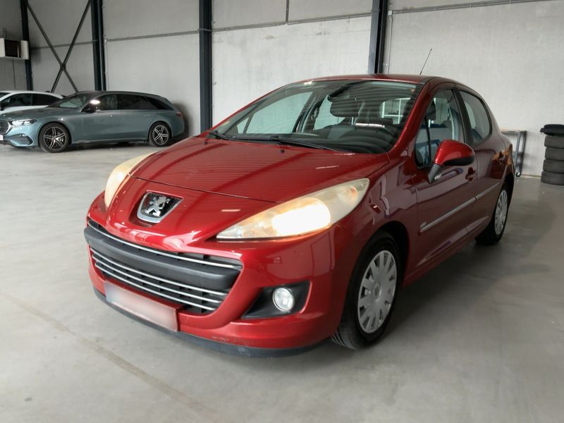 Peugeot 207 1.6 HDi 99G — zdjęcie 1
