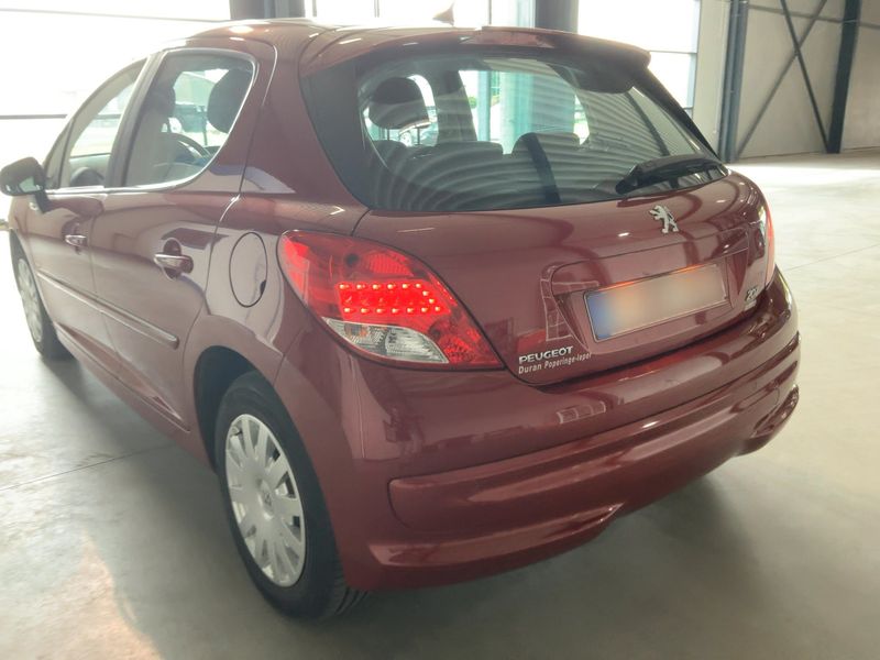 Peugeot 207 1.6 HDi 99G — zdjęcie 3