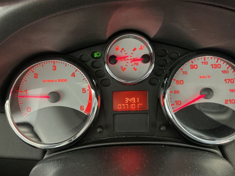 Peugeot 207 1.6 HDi 99G — zdjęcie 13