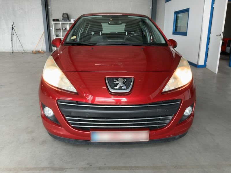 Peugeot 207 1.6 HDi 99G — zdjęcie 9