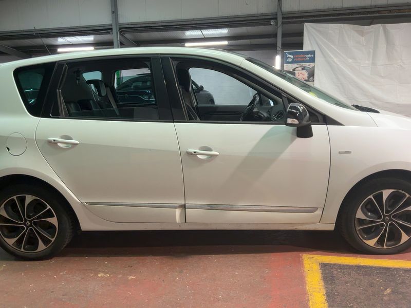 Renault Scenic 1.6 dCi BOSE Edition — zdjęcie 7