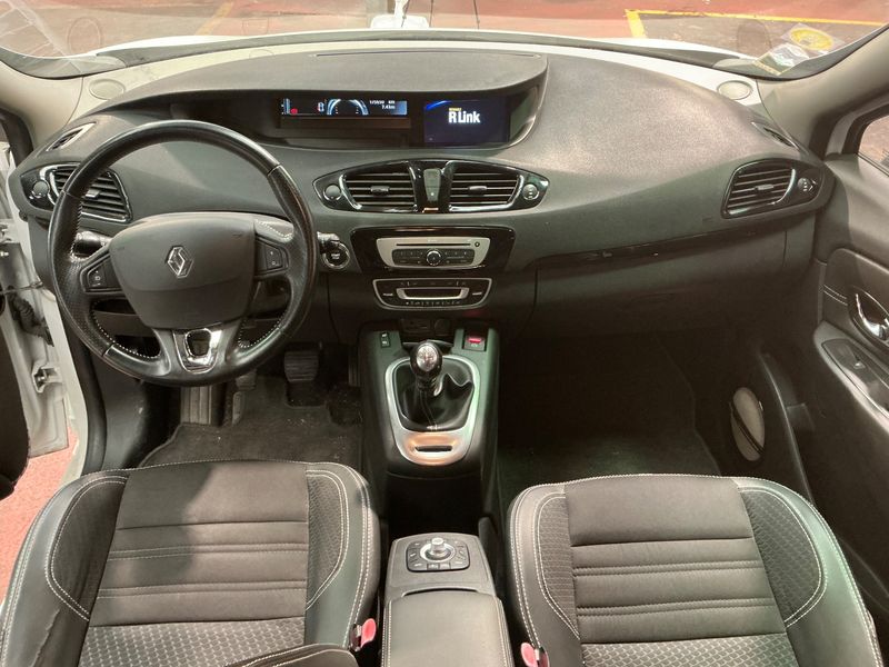 Renault Scenic 1.6 dCi BOSE Edition — zdjęcie 12