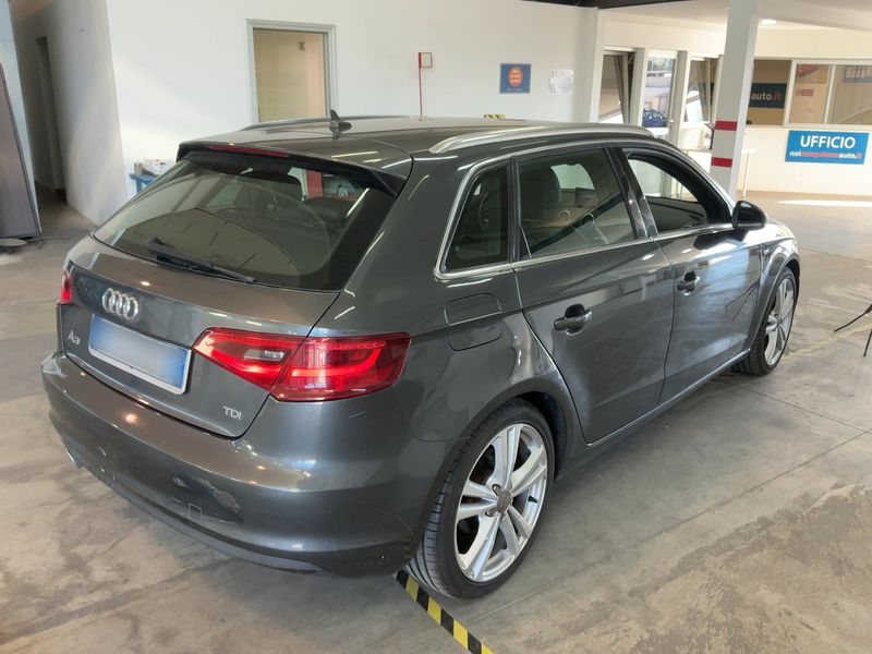Audi A3 Sportback 1.6 TDI S line Sportpaket — zdjęcie 6