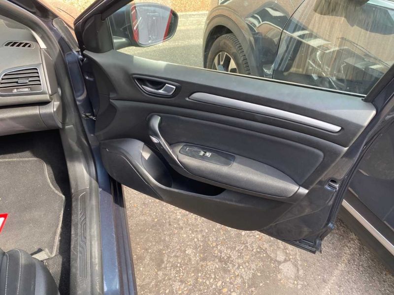 Renault Megane 1.5 BLUE dCi Business Edition — zdjęcie 24