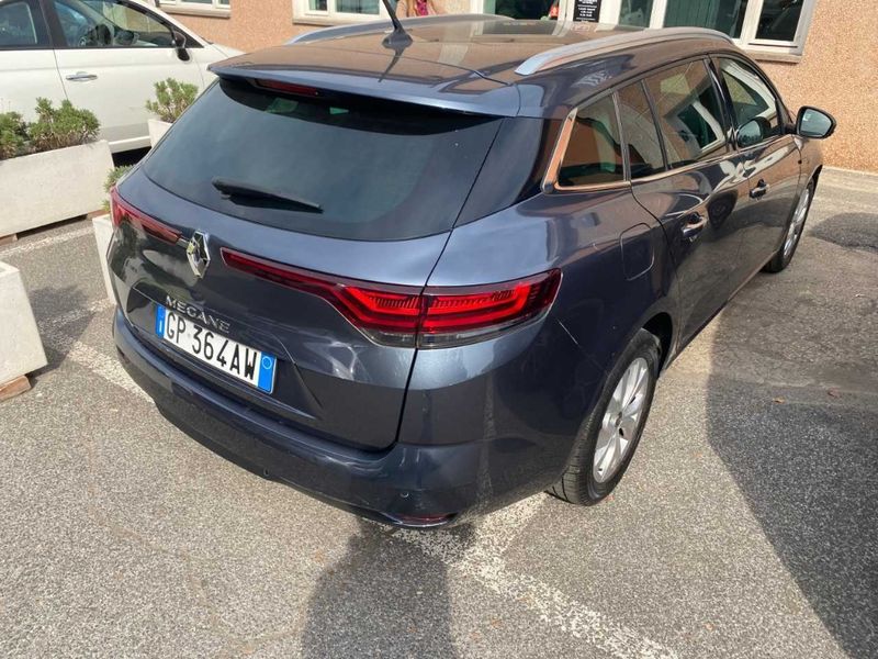 Renault Megane 1.5 BLUE dCi Business Edition — zdjęcie 4