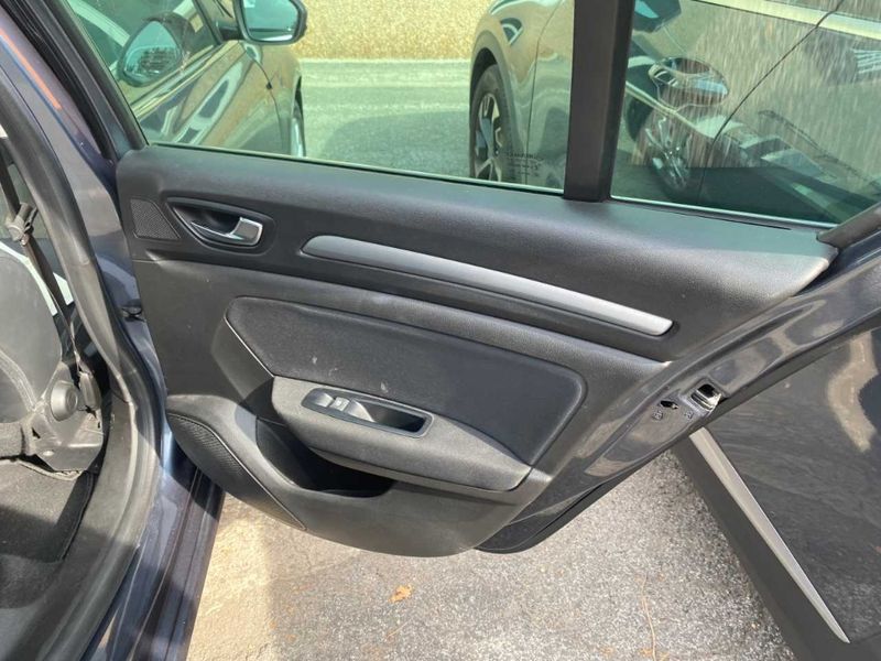 Renault Megane 1.5 BLUE dCi Business Edition — zdjęcie 21