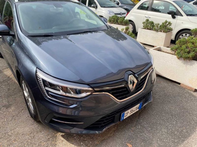 Renault Megane 1.5 BLUE dCi Business Edition — zdjęcie 44
