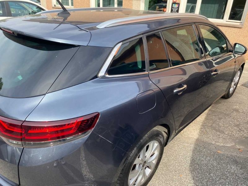 Renault Megane 1.5 BLUE dCi Business Edition — zdjęcie 28