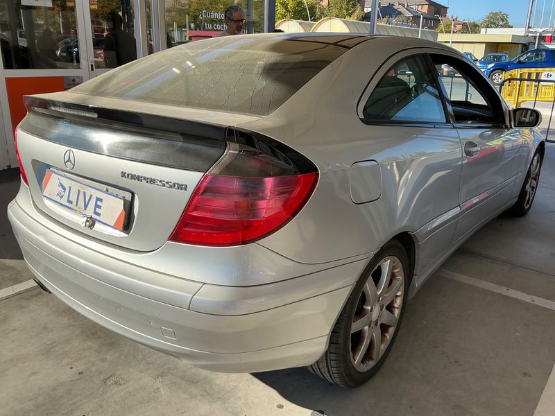 Mercedes-Benz C-Klasse C 180 Kompressor — zdjęcie 2