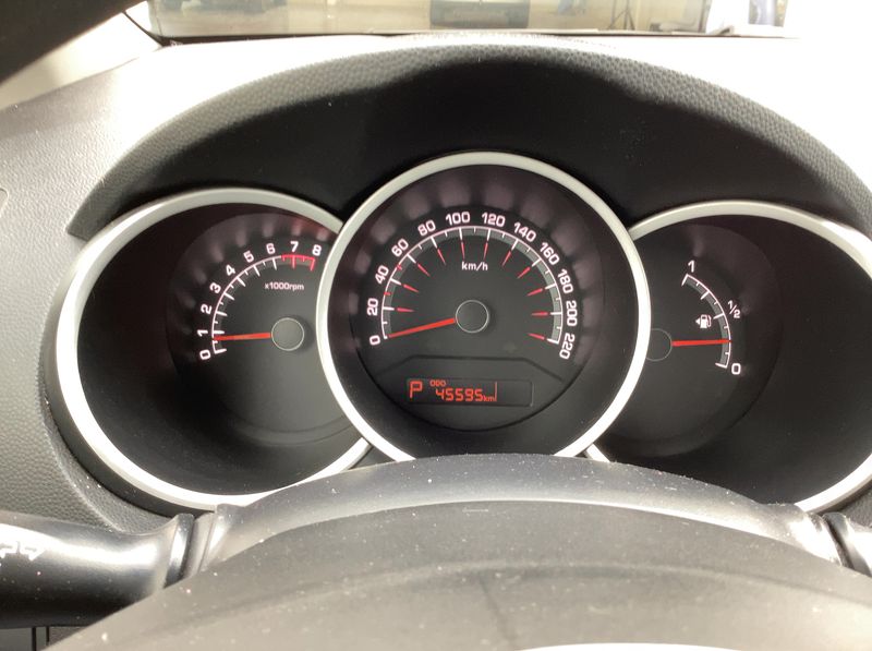 Kia Venga 1.6 Active — zdjęcie 13