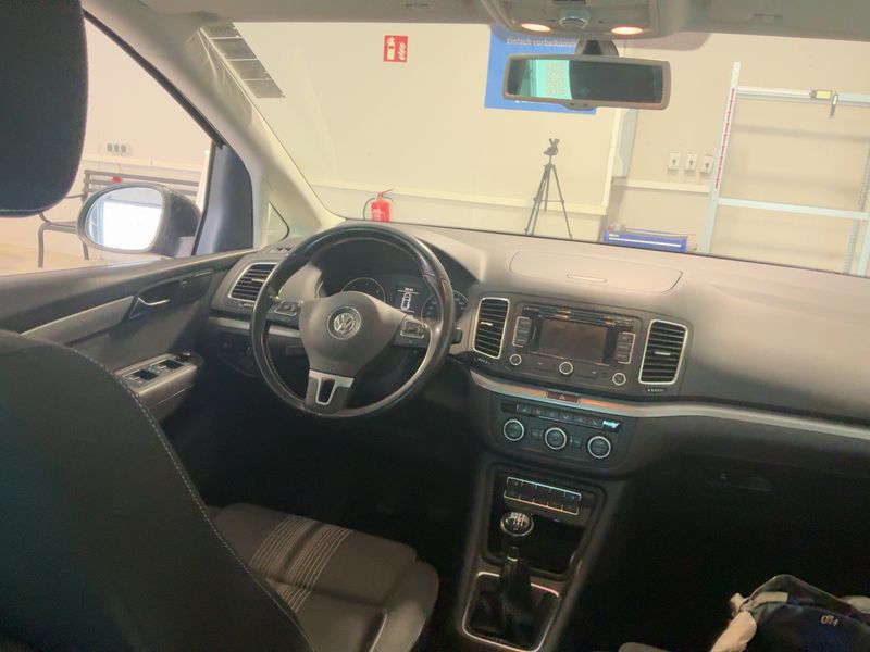 Volkswagen Sharan 2.0 TDI Match BlueMotion Tech — zdjęcie 12