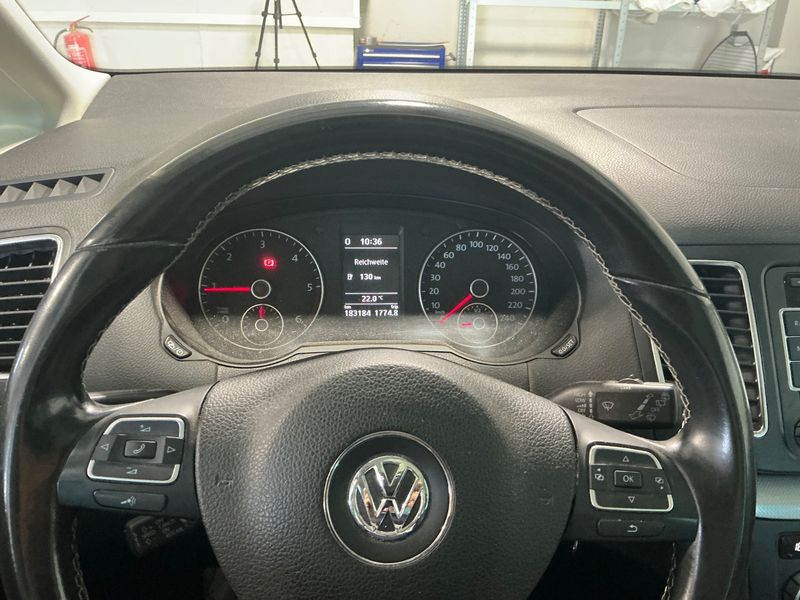 Volkswagen Sharan 2.0 TDI Match BlueMotion Tech — zdjęcie 13