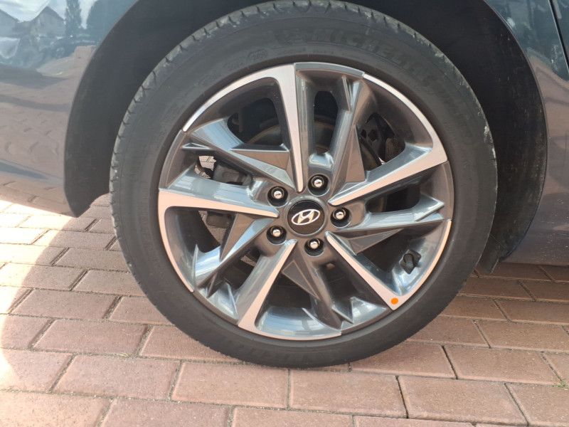 Hyundai i30 1.5 T-GDI Mild-Hybrid Prime — zdjęcie 15