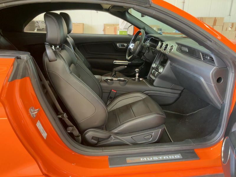 Ford Mustang 5.0 Ti-VCT V8 GT Convertible — zdjęcie 11