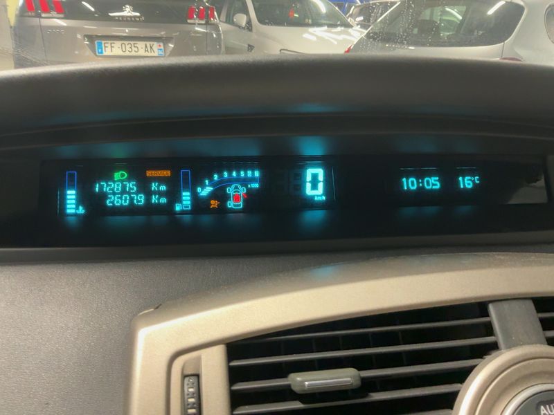 Renault Grand Scenic 2.0 Turbo Privilege — zdjęcie 4