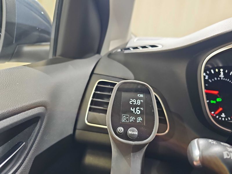 Renault Megane 1.5 BLUE dCi Techno — zdjęcie 17